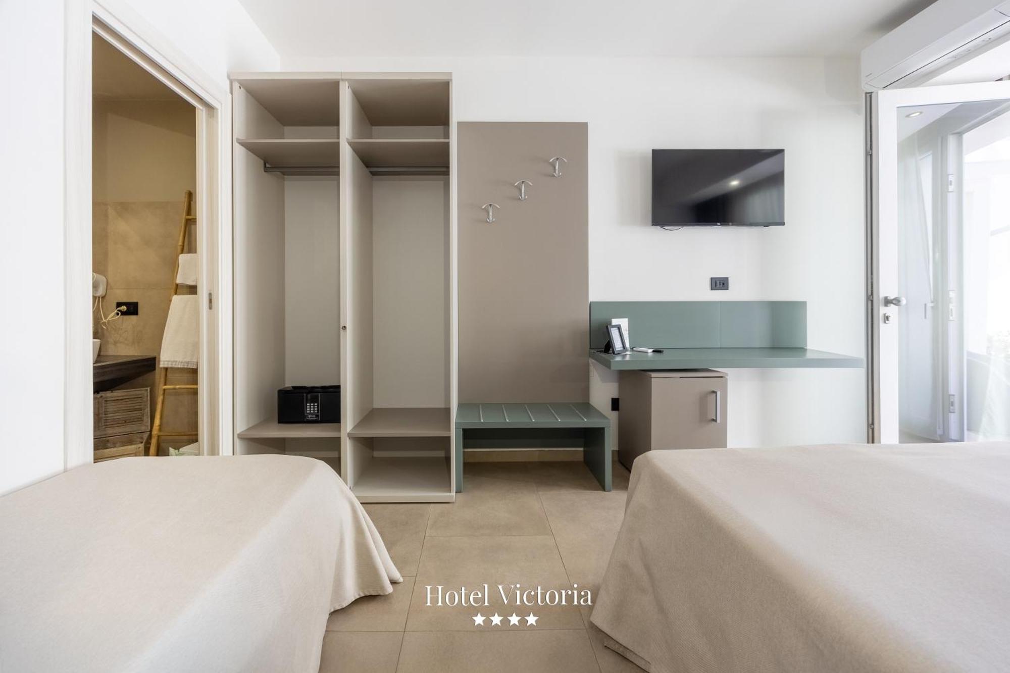 Hotel Victoria Торе Санта Сабина Екстериор снимка