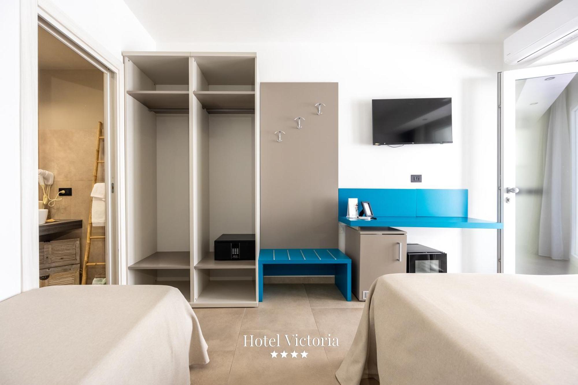 Hotel Victoria Торе Санта Сабина Екстериор снимка