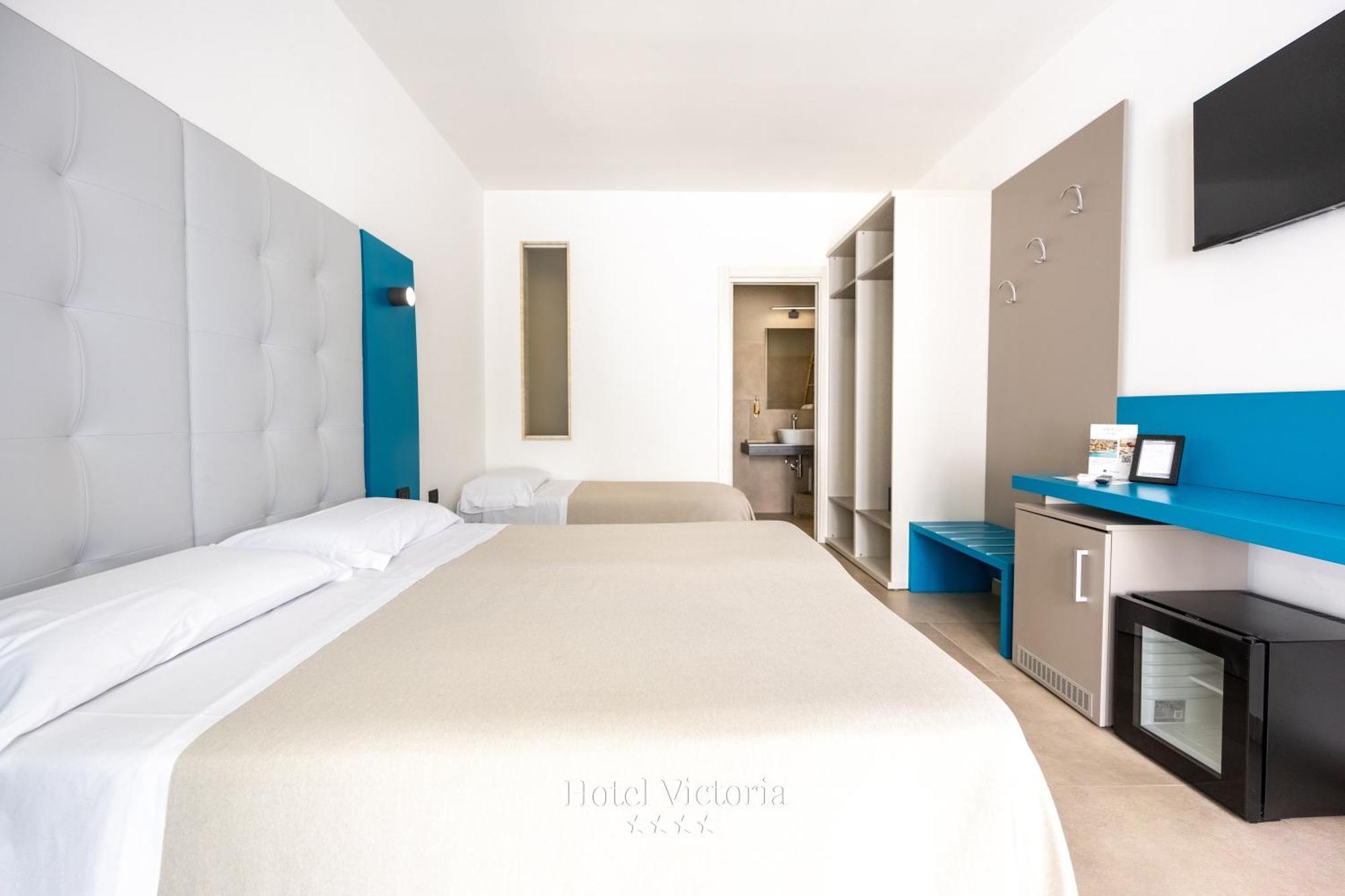 Hotel Victoria Торе Санта Сабина Екстериор снимка