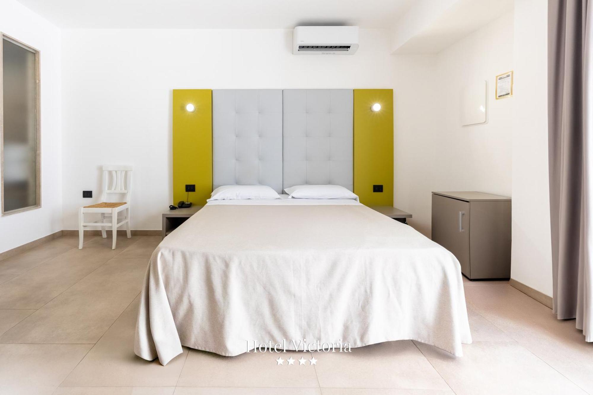 Hotel Victoria Торе Санта Сабина Екстериор снимка