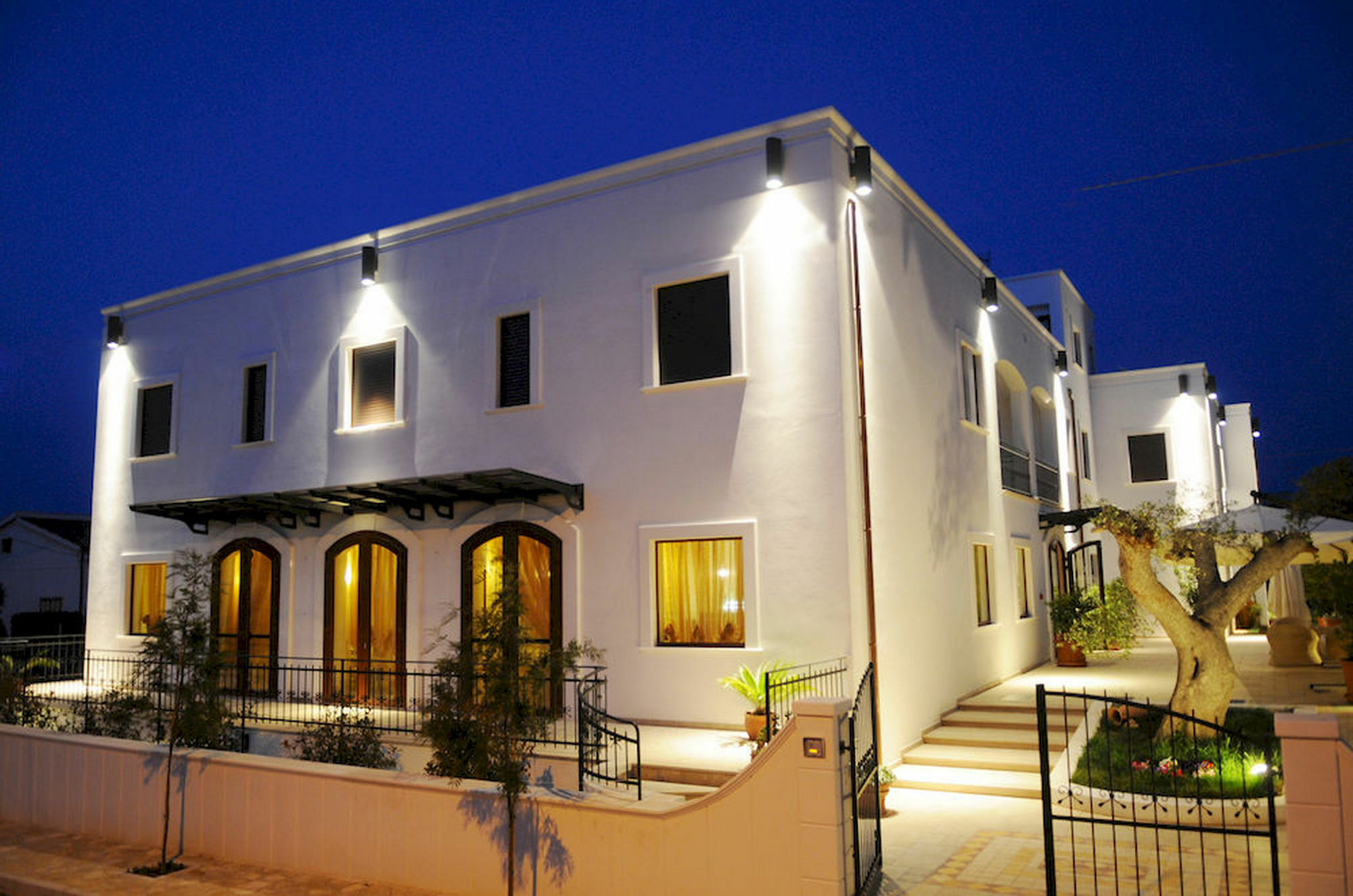 Hotel Victoria Торе Санта Сабина Екстериор снимка